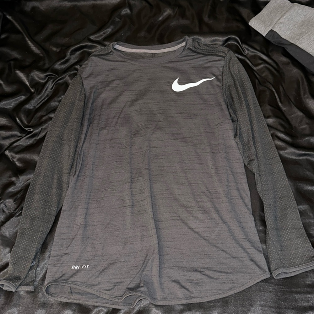Nike Dri Fit Long Sleeve Shirt